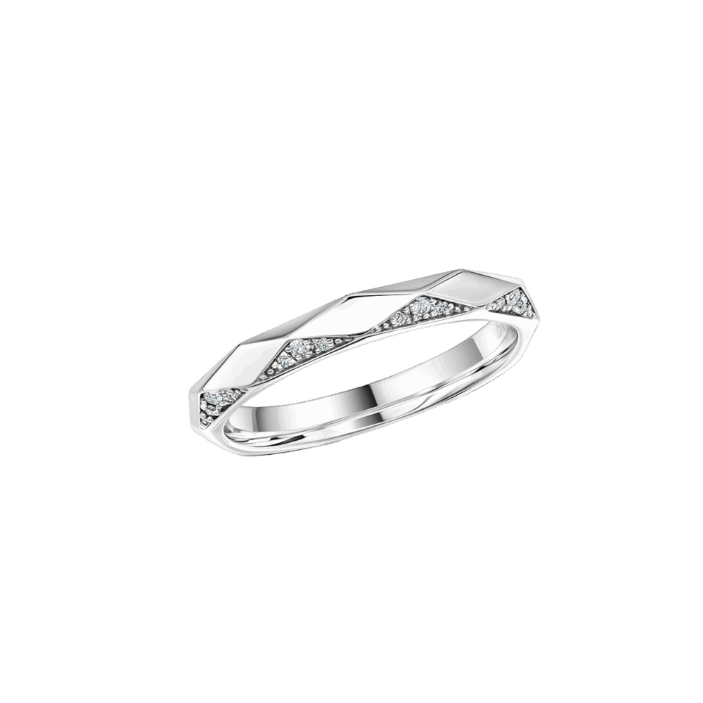 Memoirering Vérité Cubique aus Platin mit rundem Profil, geometrischen Facetten und dezentem Brillantbesatz
